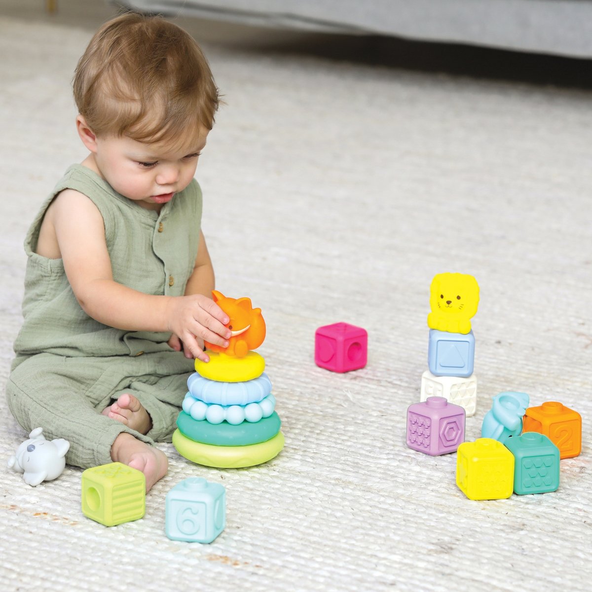 Set sensoriel 18 pièces encastrables multicolore, INFANTINO