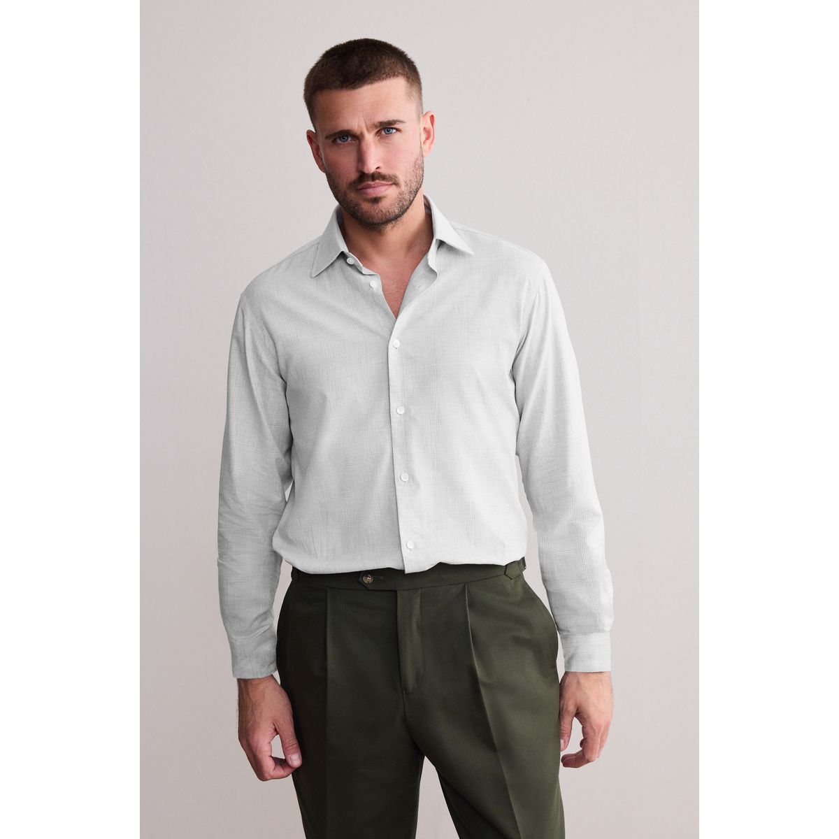 Chemise texturée haut de gamme Signature carreaux gris clair, NEXT