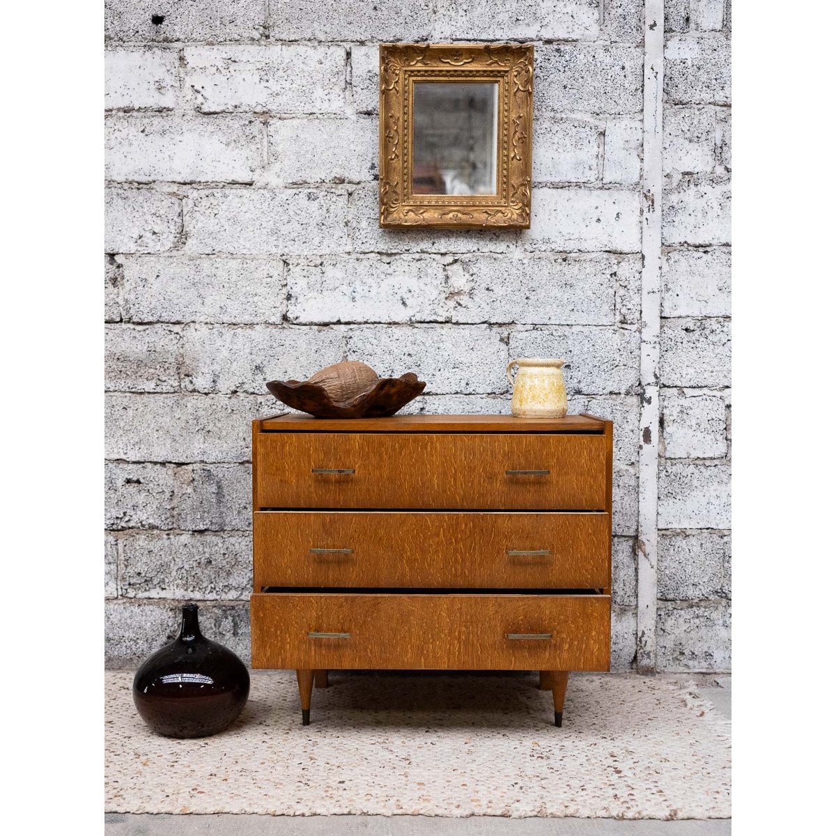 Elégante commode Olga N°1051 - Bon état bois clair, DEBONGOUT