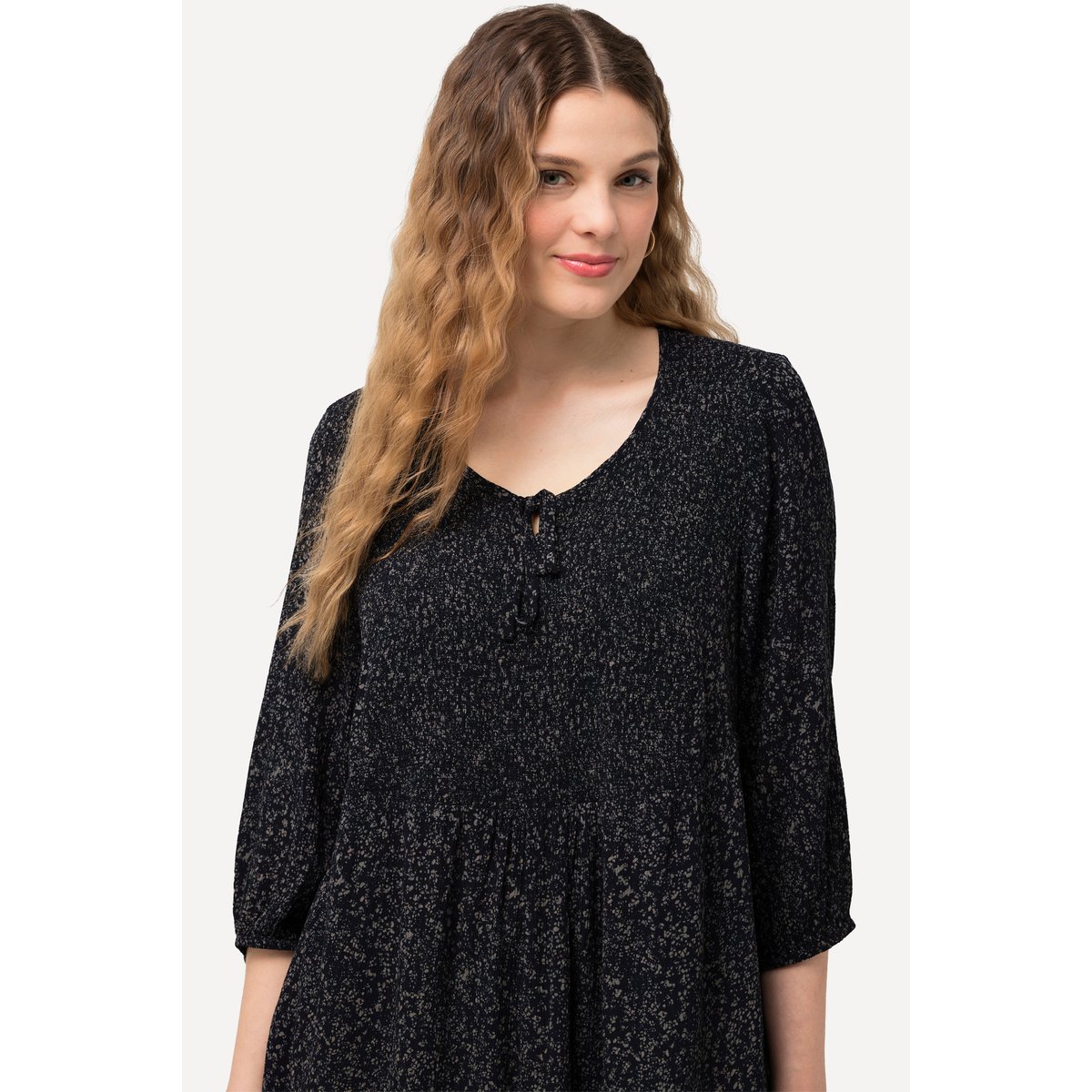 Blouse smockée à pois noir, ULLA POPKEN