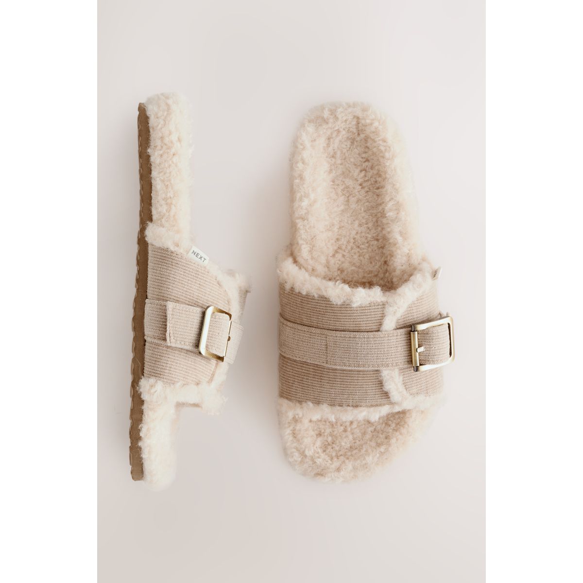 Chaussons sandales en peau lainée naturel, NEXT