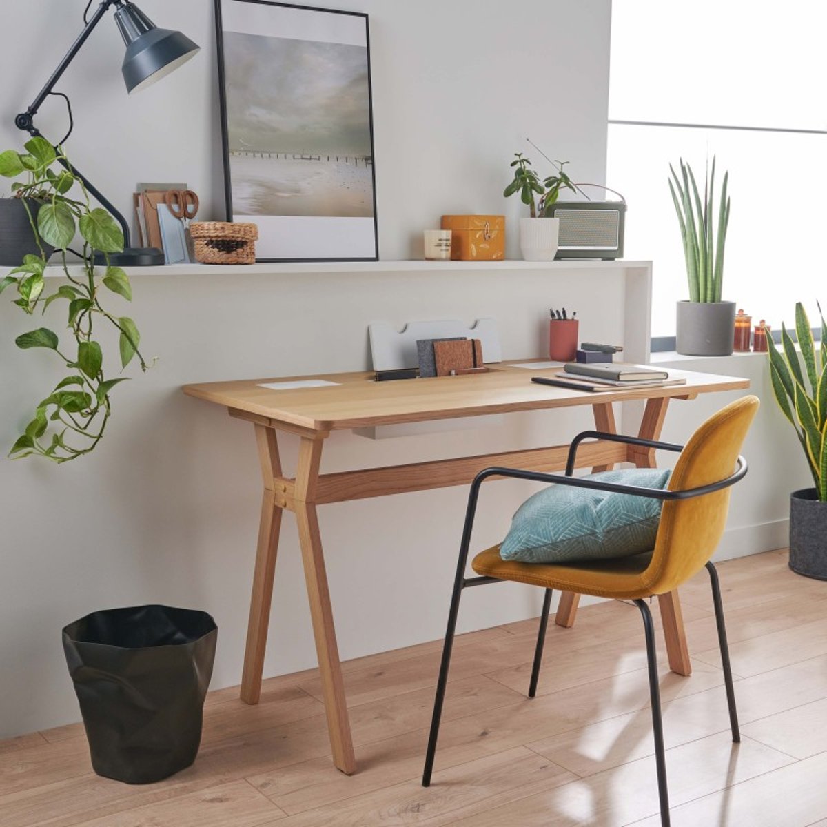 Poubelle Hook noir, MOB IN