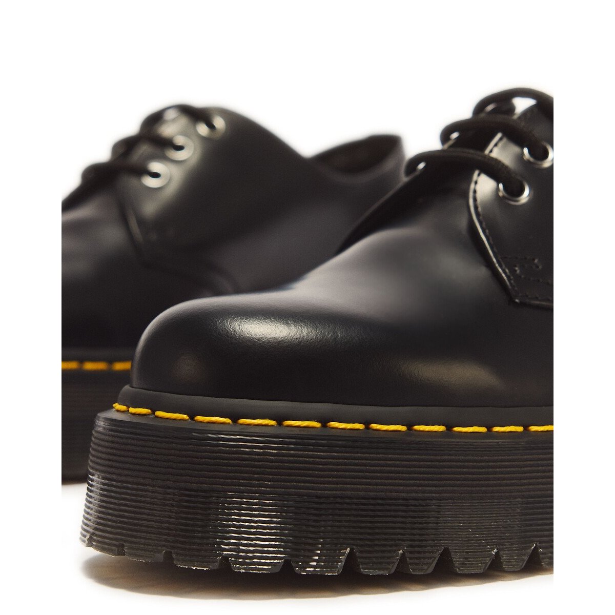 1461 Platform Brogues in Smooth Leather black, DR. MARTENS