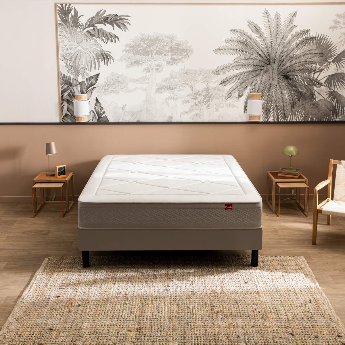 Ensemble literie matelas ressorts L’ÉCHAPPÉE, sommier Escale Ferme et pieds blanc, EPEDA