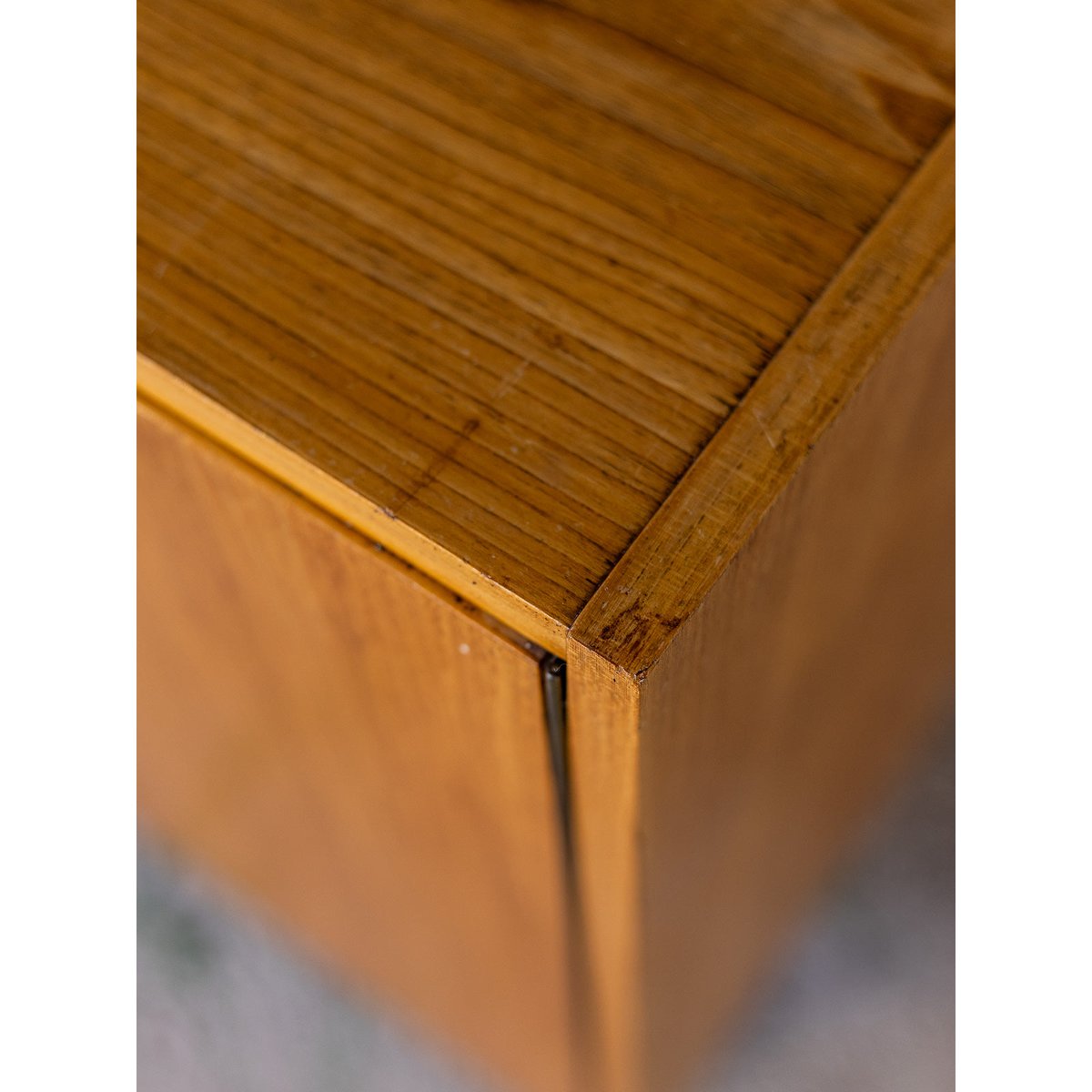 Petit buffet en bois Gustave N°1643 - Bon état bois clair, DEBONGOUT