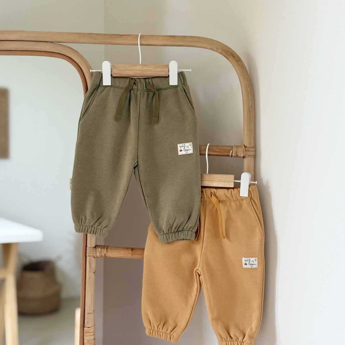 Lot de 2 pantalons bébé en molleton Gustin camel, PETIT BEGUIN