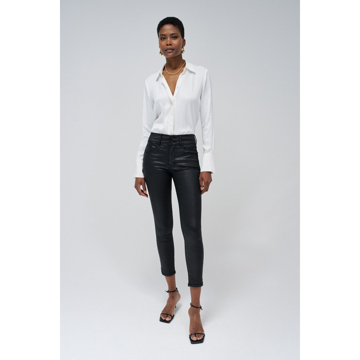 JEAN SECRET PUSH IN CROPPED SKINNY noir, SALSA JEANS