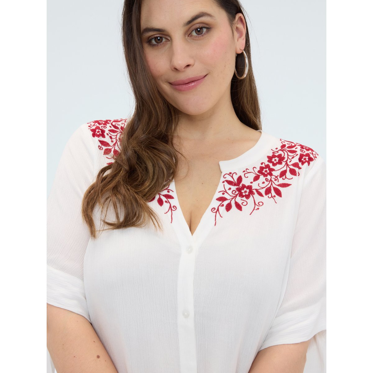 Blouse avec broderies florales blanc, FIORELLA RUBINO