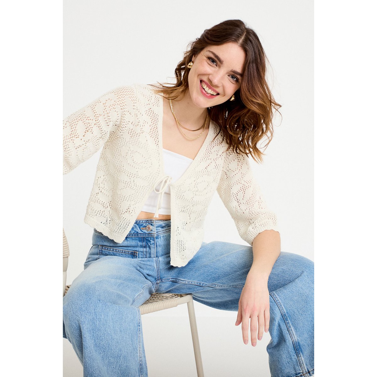 Gilet col v manches 3/4 aspect dentelle ecru, CACHE CACHE