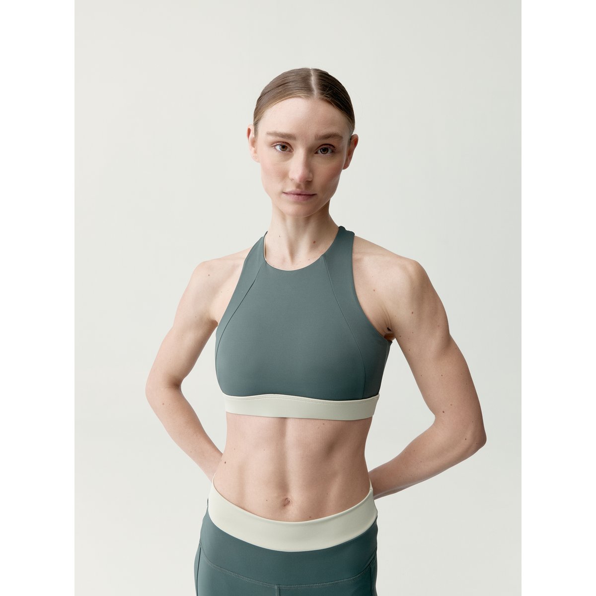 Brassière de sport femme Fiorella Réversible Maintien élevé séchage rapide vert/pierre, BORN