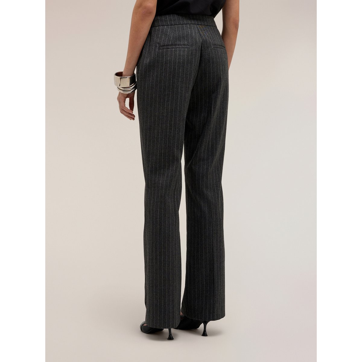 Pantalon flare rayé The Tailoring Lab gris, MOTIVI