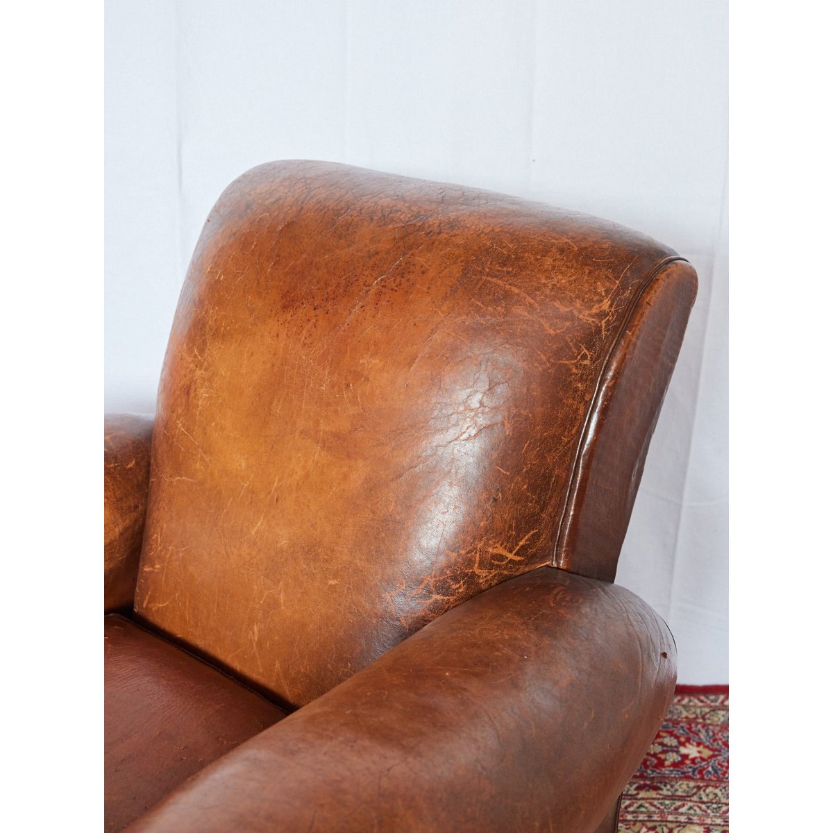 Fauteuil club en cuir Ernest N°1103 - Bon état marron, DEBONGOUT