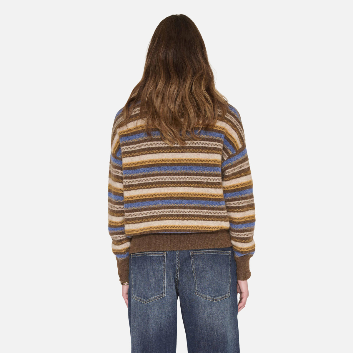 Pull KARELIA nuts, MKT STUDIO