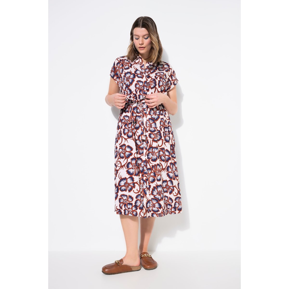 Robe oversize longueur maxi, motif à fleurs gris beige, STUDIO UNTOLD