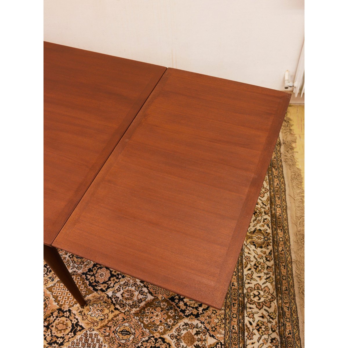 Table à manger scandinave en bois Karla N°1259 - Bon état bois foncé, DEBONGOUT