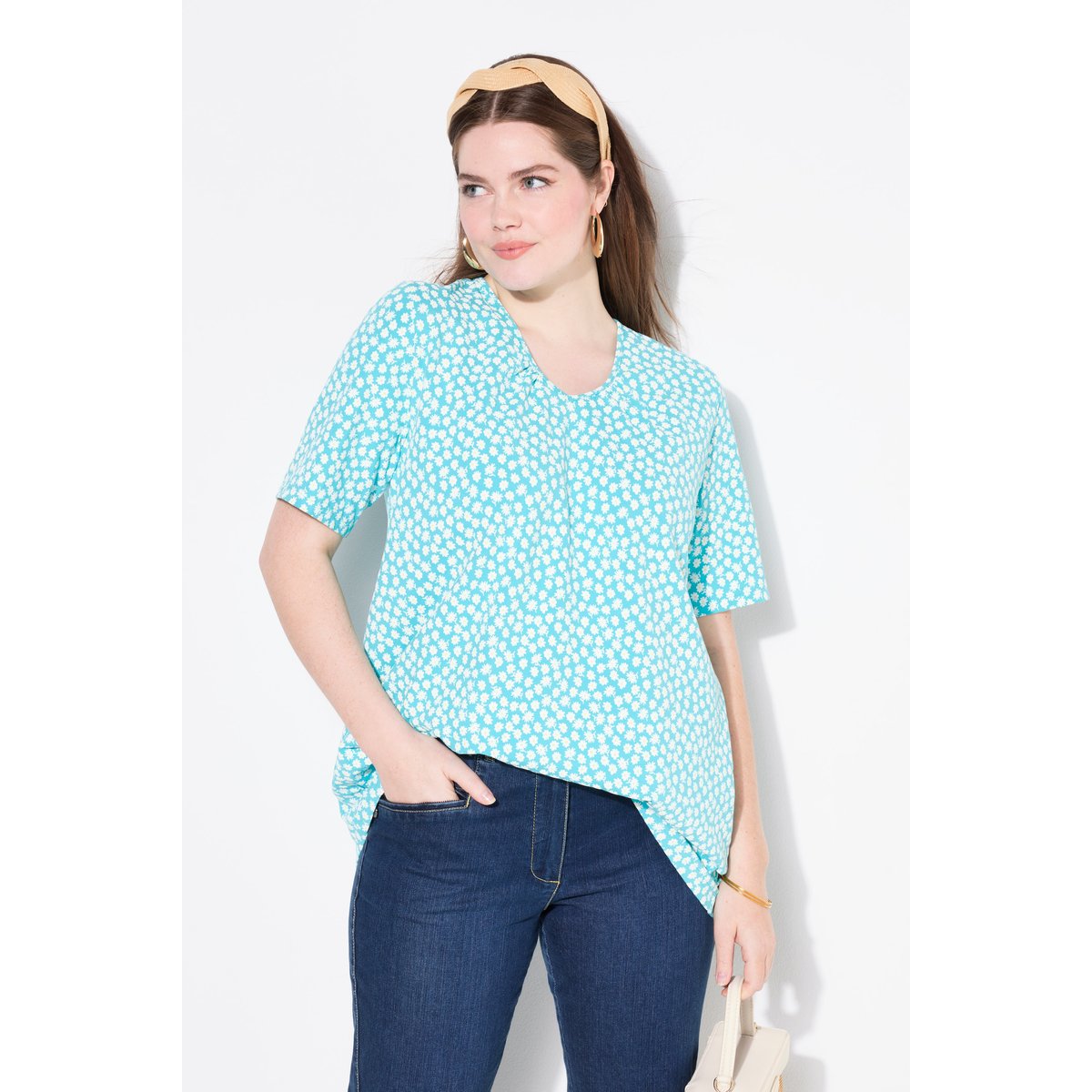 T-shirt à plis fantaisie. Col V et manches aqua foncé, ULLA POPKEN
