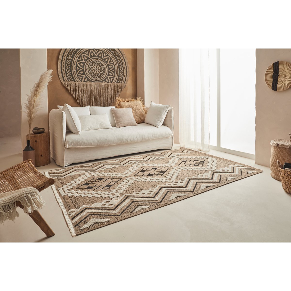 Tapis intérieur extérieur à motif ethnique TULUM noir, NAZAR RUGS