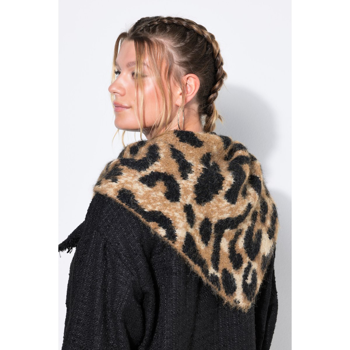 Foulard triangulaire / écharpe chameau, STUDIO UNTOLD
