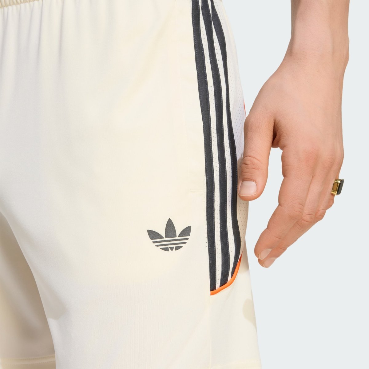 Short Teamgeist 26 Short Teamgeist 26 cream white, adidas Originals