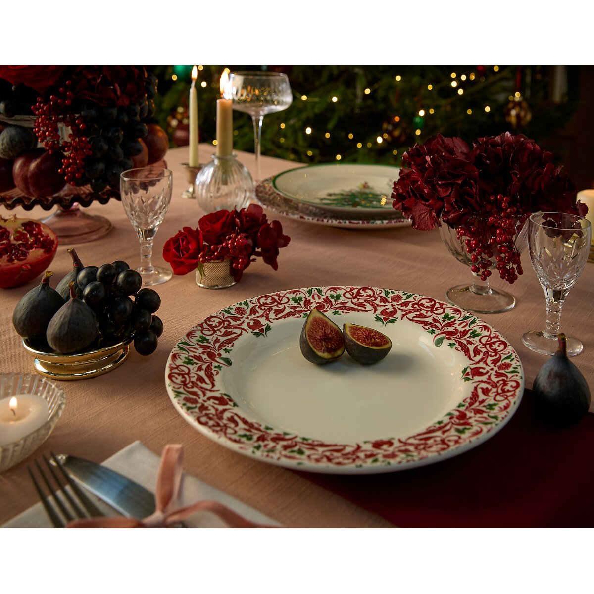 Set of 4 Christmas Tree Yuletide Border Dinner Plate multi-coloured, SPODE