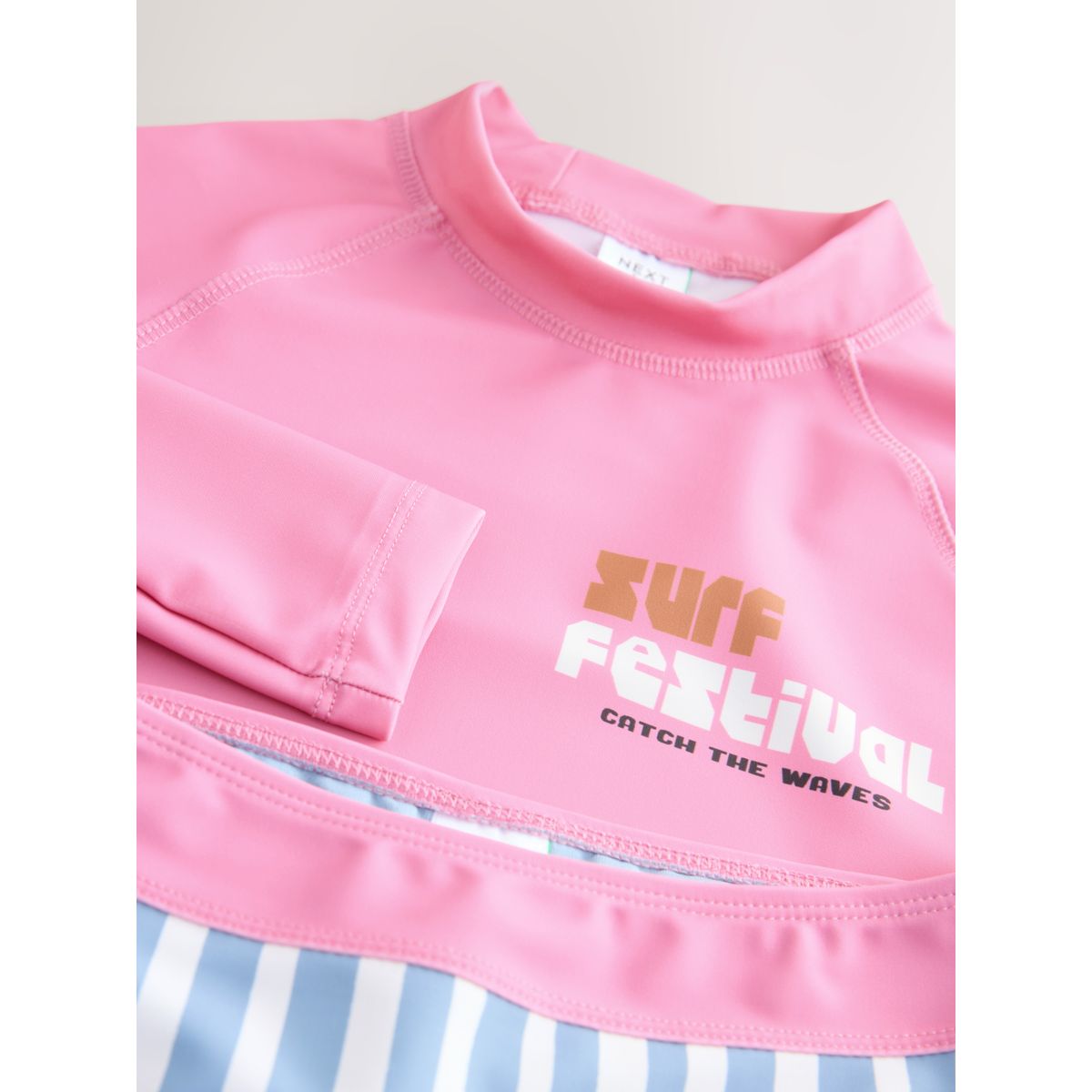 Haut de bain manches longues et short motif surf rose/bleu, NEXT