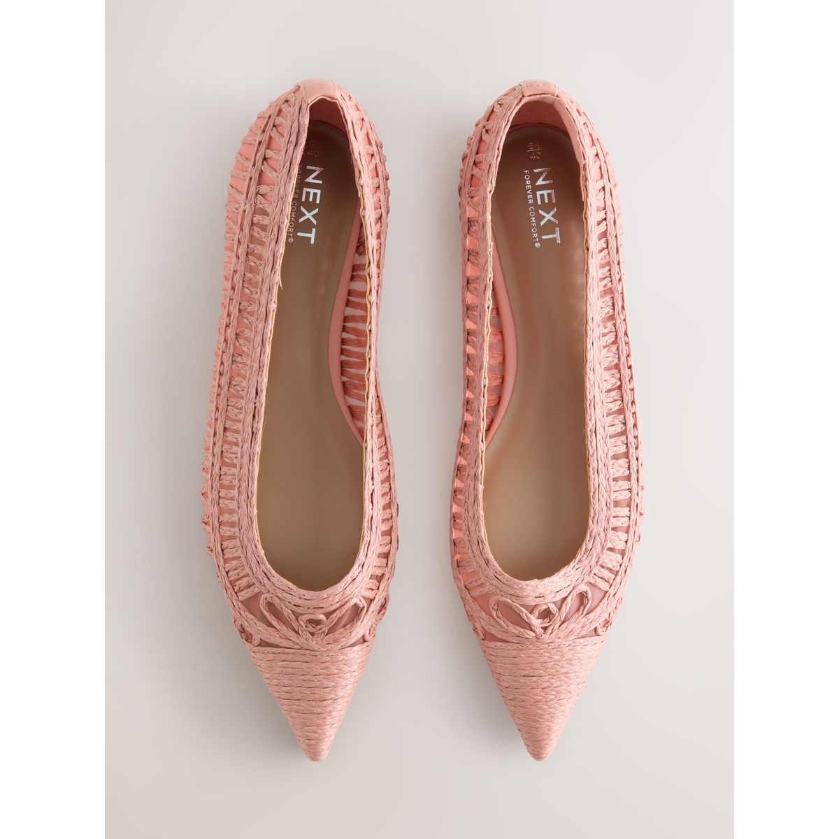 Chaussures plates en raphia à bout pointu corail, NEXT