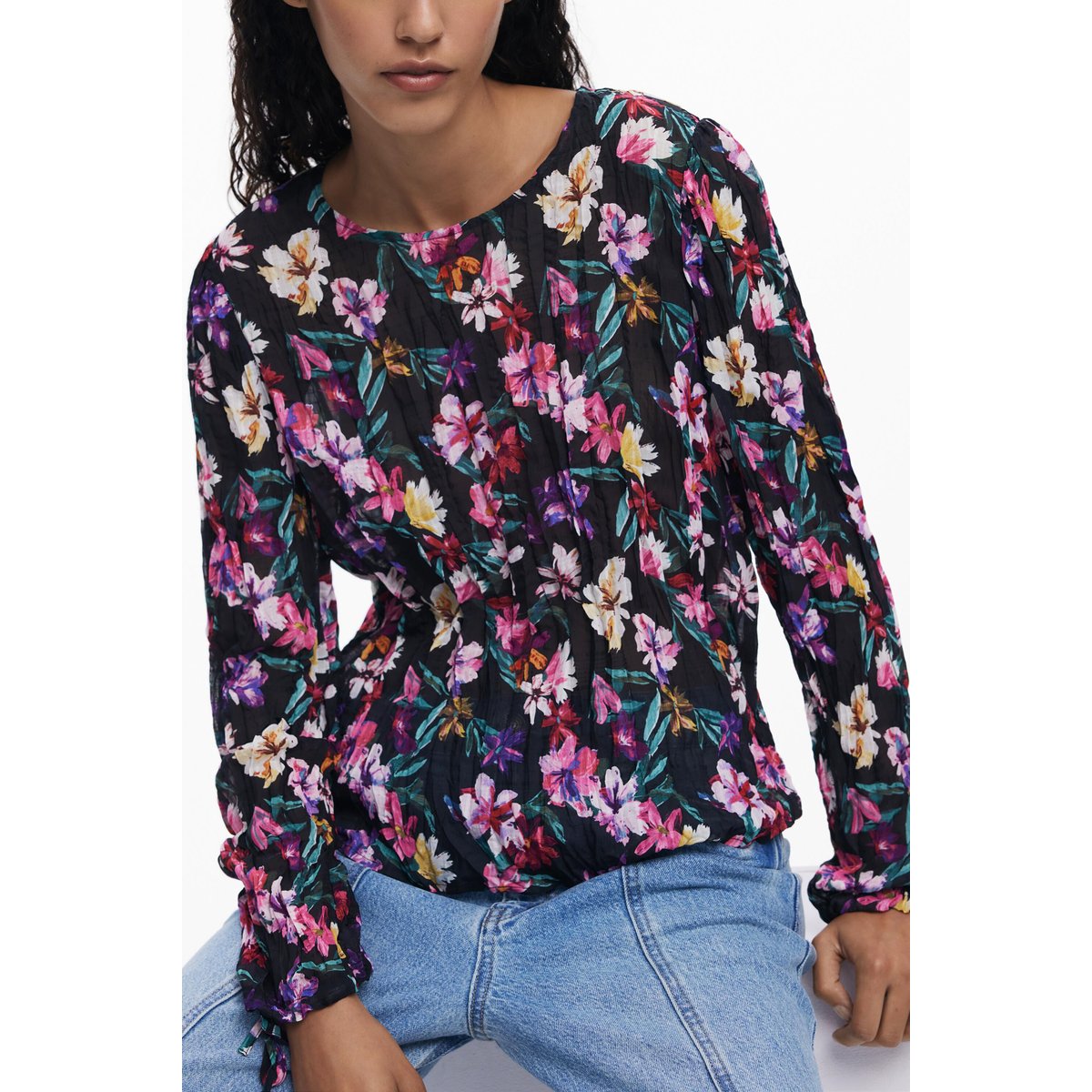 Blouse plissée à fleurs noir, DESIGUAL