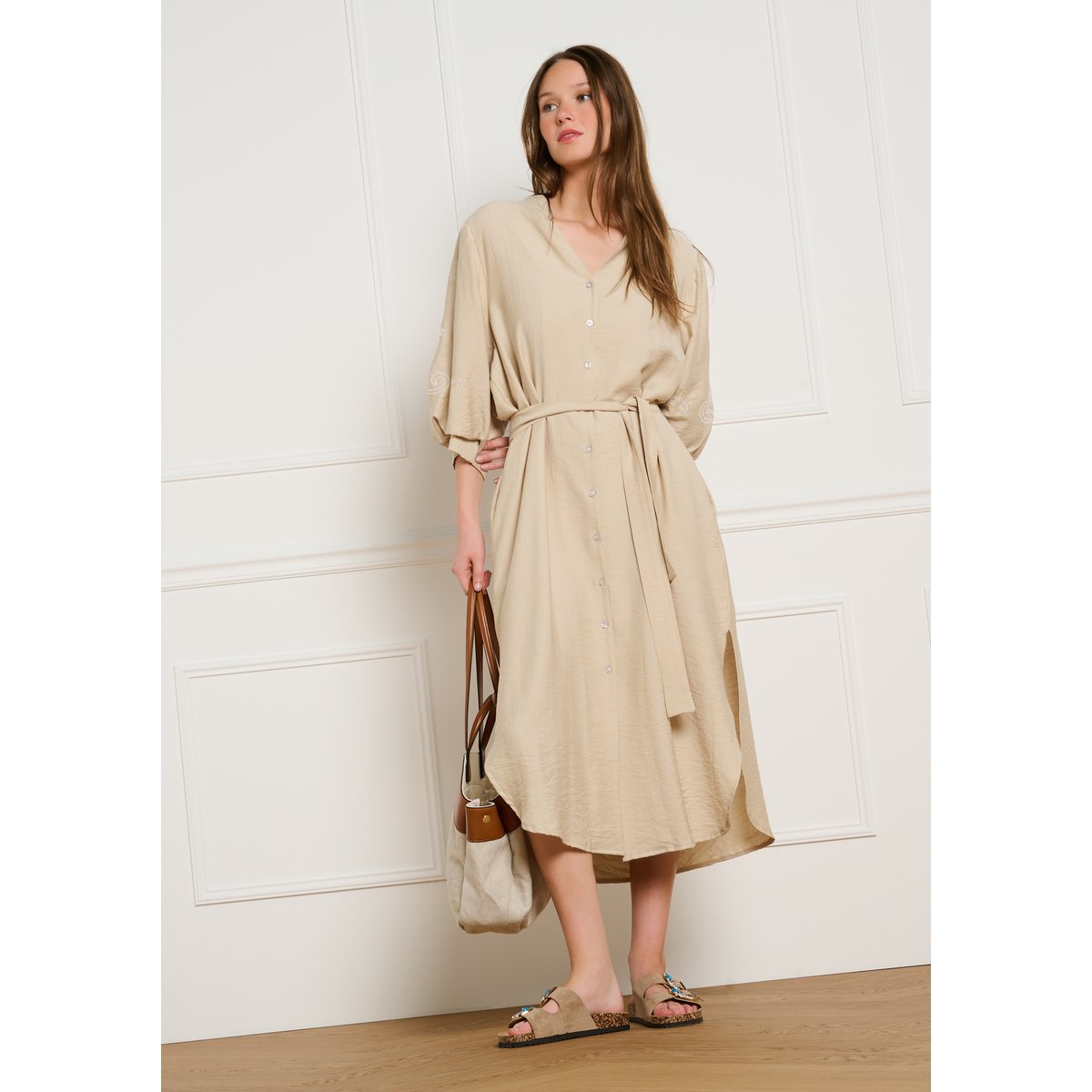 Robe-chemise brodée fluide lt beige, LOLALIZA