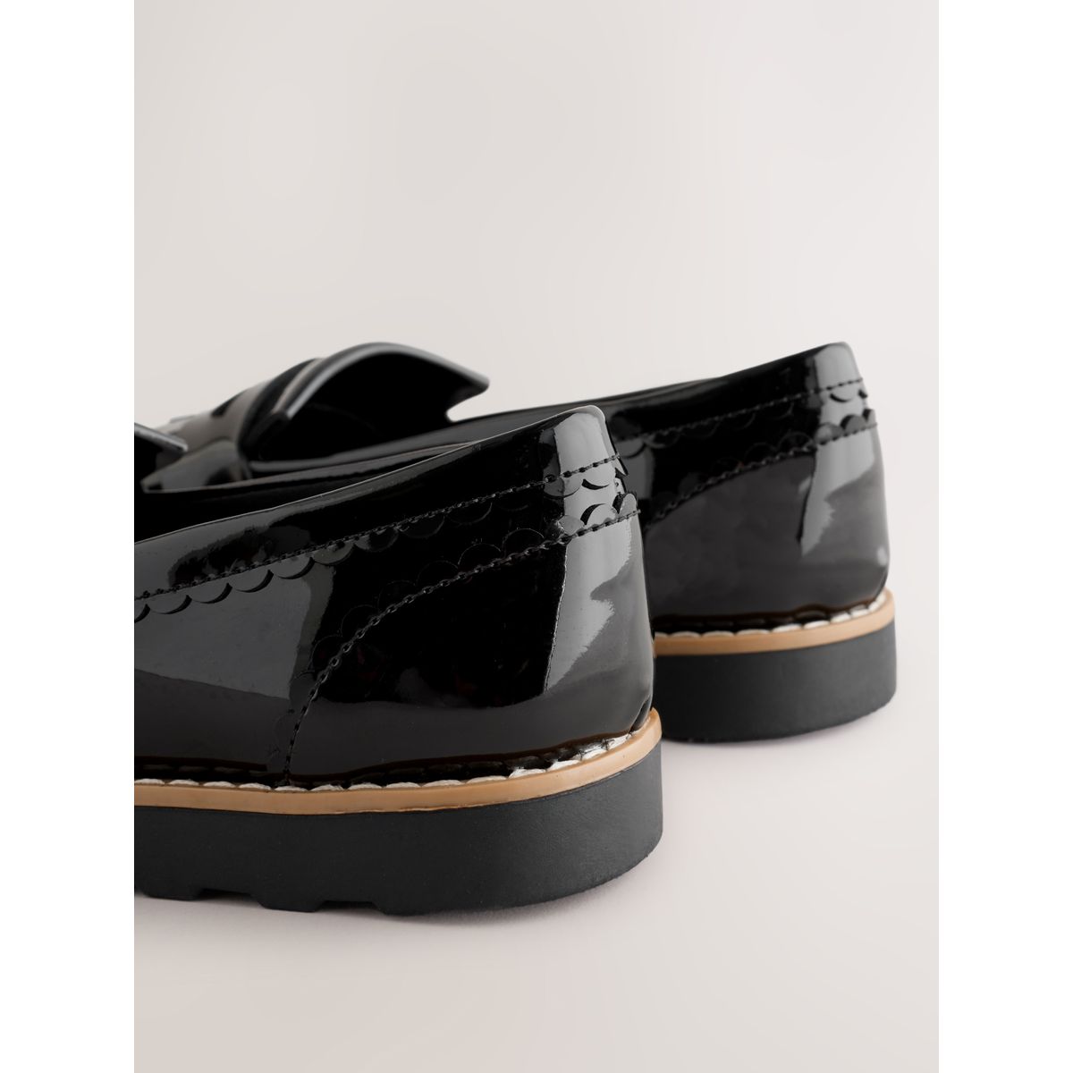 Mocassins d’école à franges noir, NEXT
