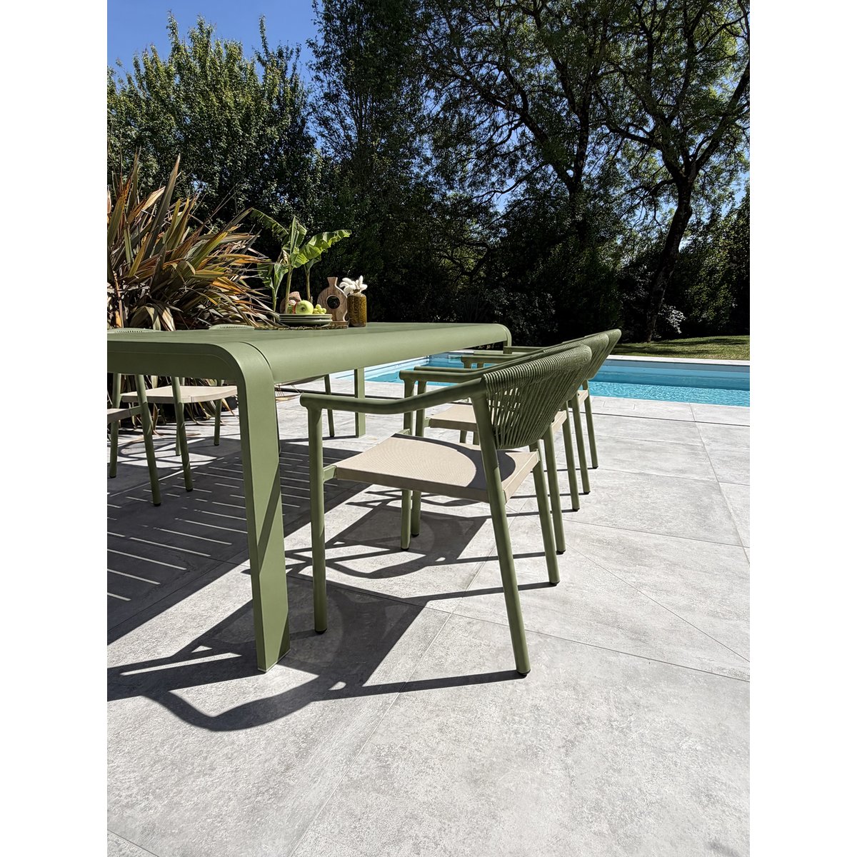 Ensemble repas de jardin en aluminium 6 places HANOI vert olive, DCB GARDEN