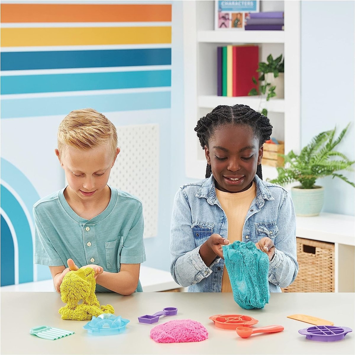 Sable kinétique Super Sandisfying Set multicolore, SPIN MASTER