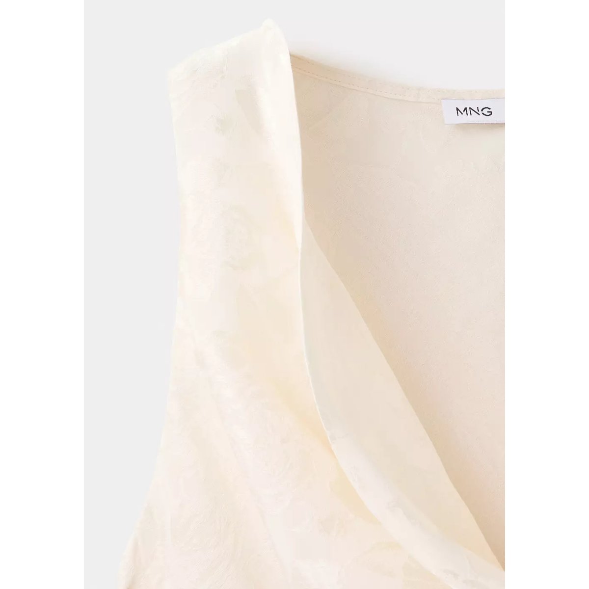 Top asymétrique jacquard écru, MANGO