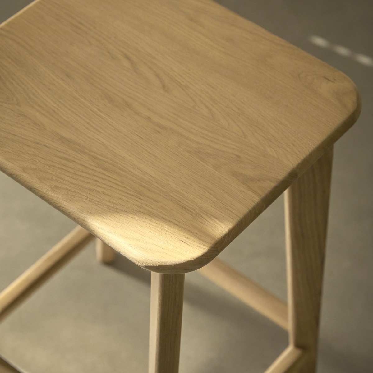 Tabouret de bar en Chêne massif, ABEL naturel, TIKAMOON