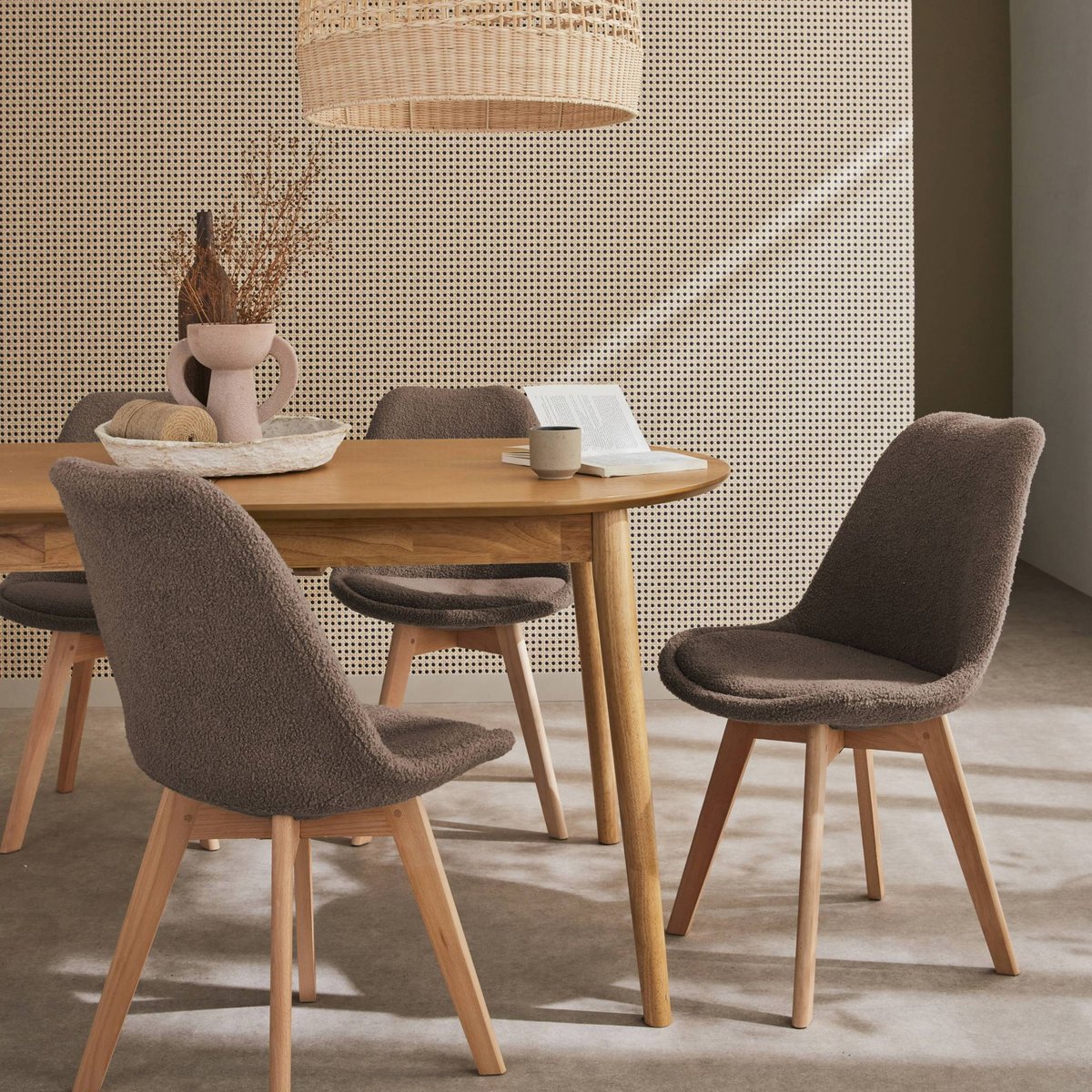 Chaise scandinave bois de hêtre et bouclette (lot de 4) NILS taupe, SWEEEK