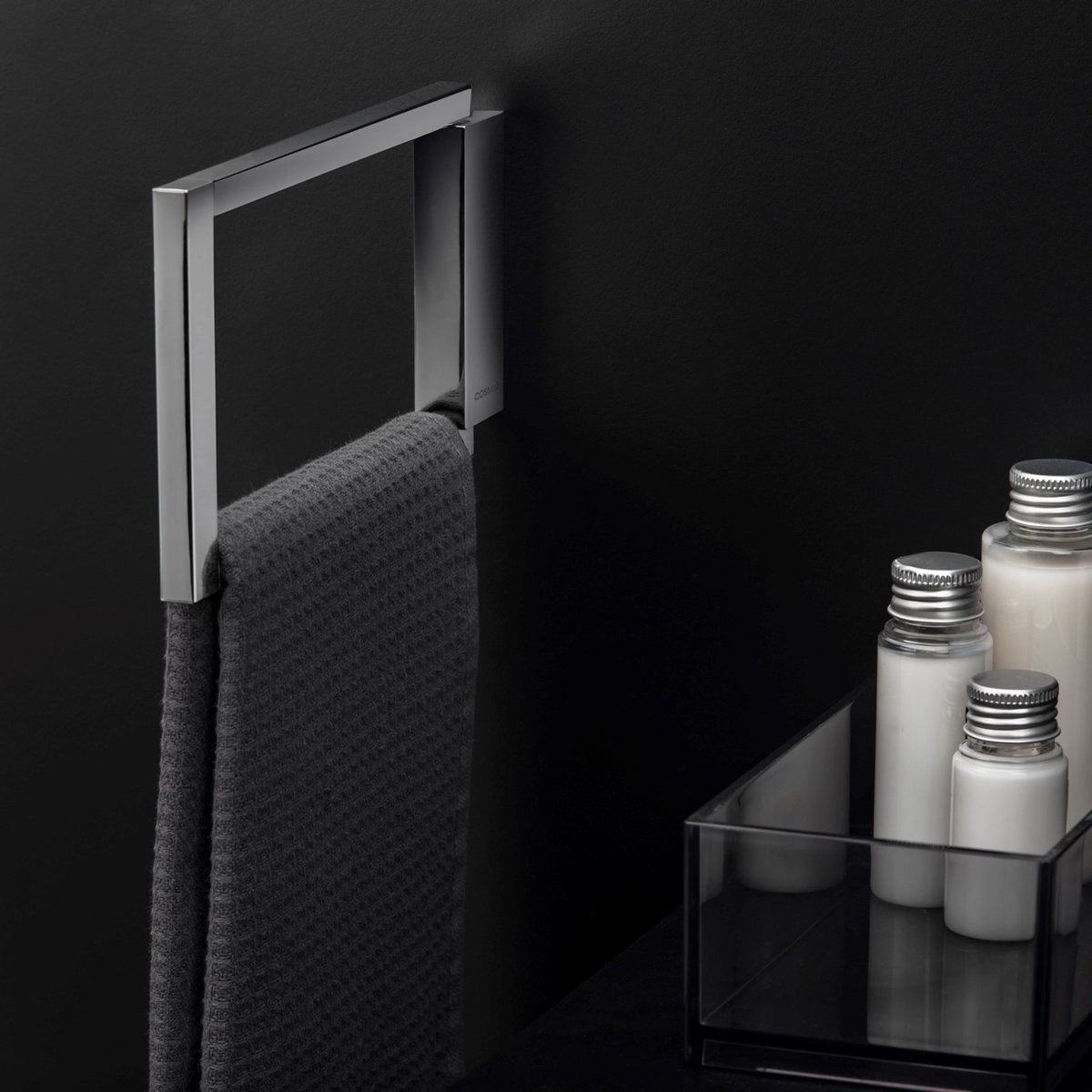 Porte Serviette Anneau mural  THE GRID noir mat, COSMIC