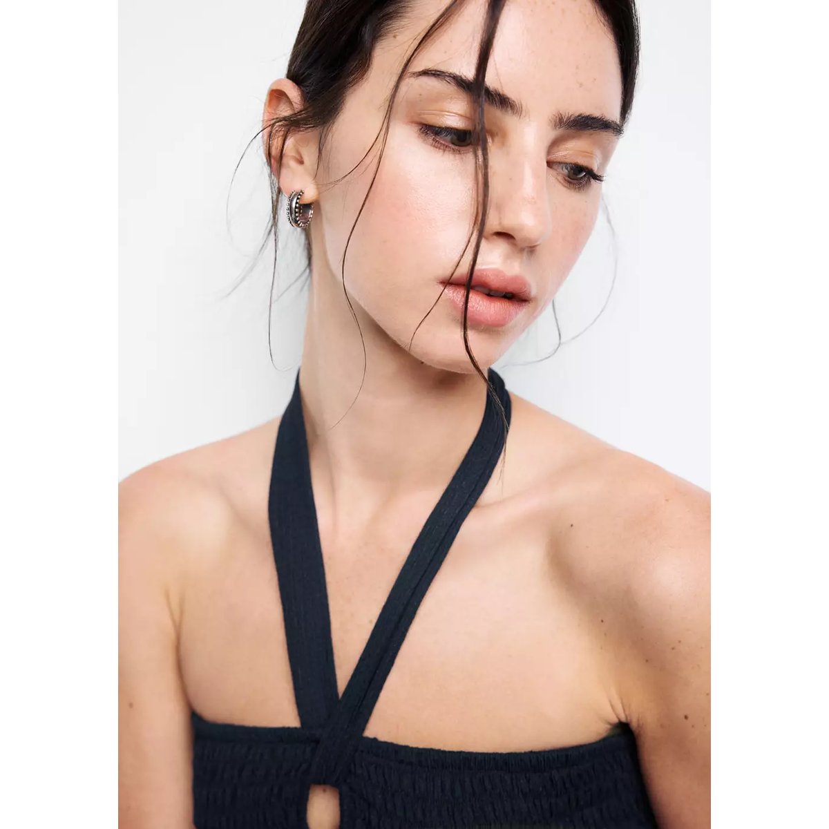 Robe courte froncée bas volant bleu marine, MANGO TEEN