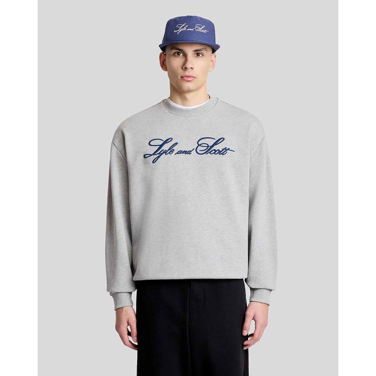 Sweat-shirt col rond logo script gris archive chiné, LYLE & SCOTT