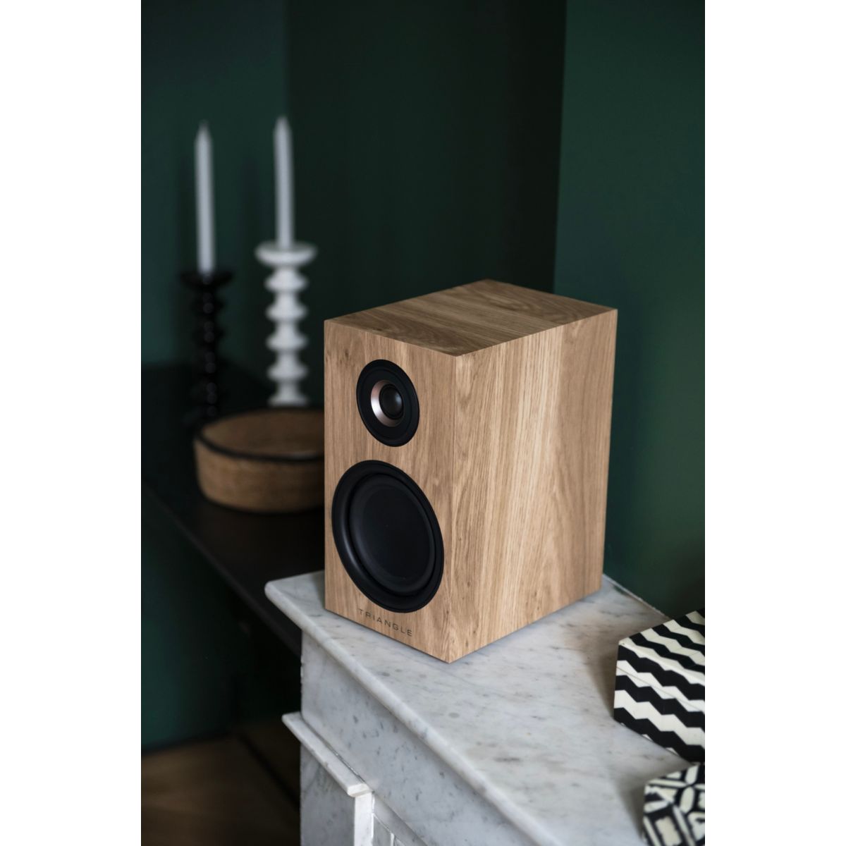 Enceinte bibliothèque active LN01A ELARA Chene Clair couleur unique, TRIANGLE