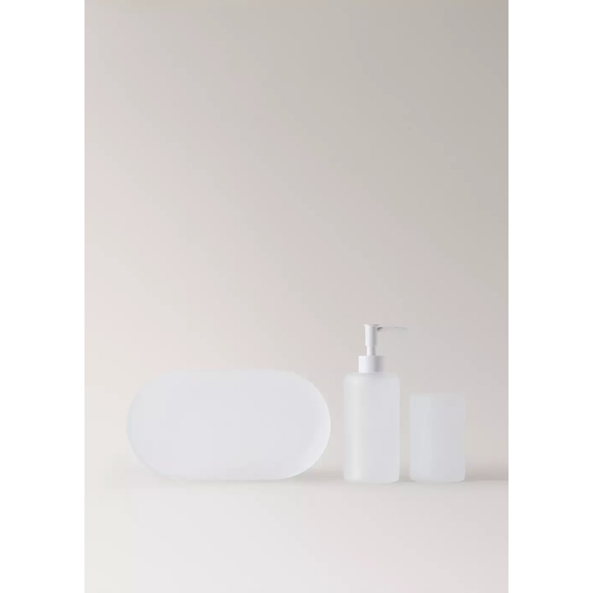 Distributeur de savon en verre dépoli blanc, MANGO HOME
