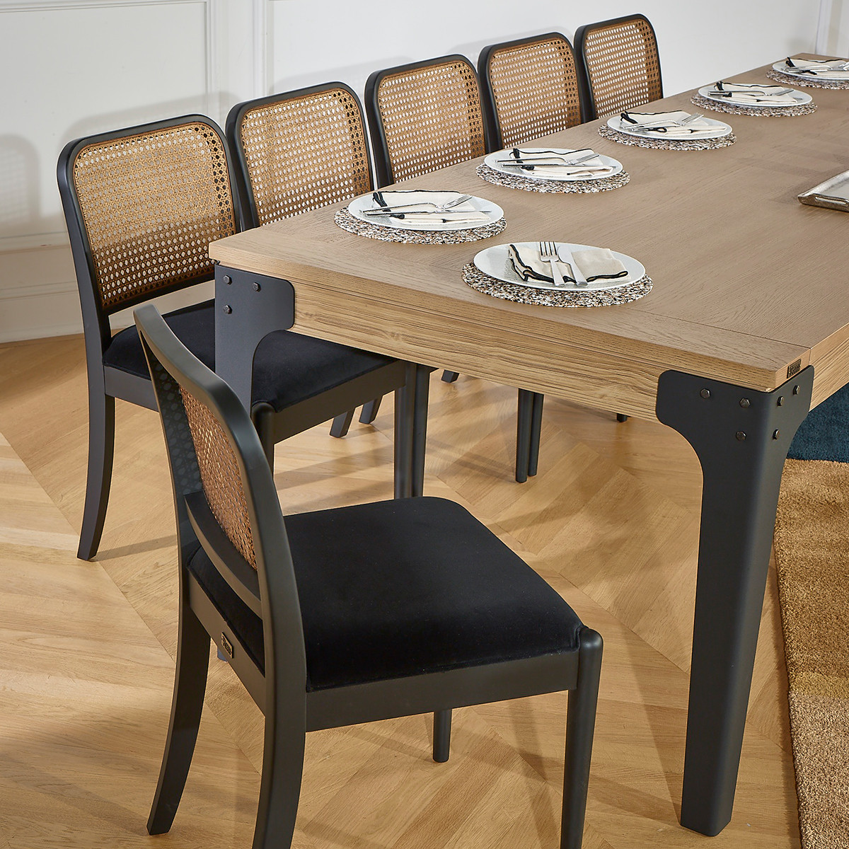 Table rectangulaire en chêne 1 rallonge 10/12 couverts SEATTLE noire, ROBIN DES BOIS