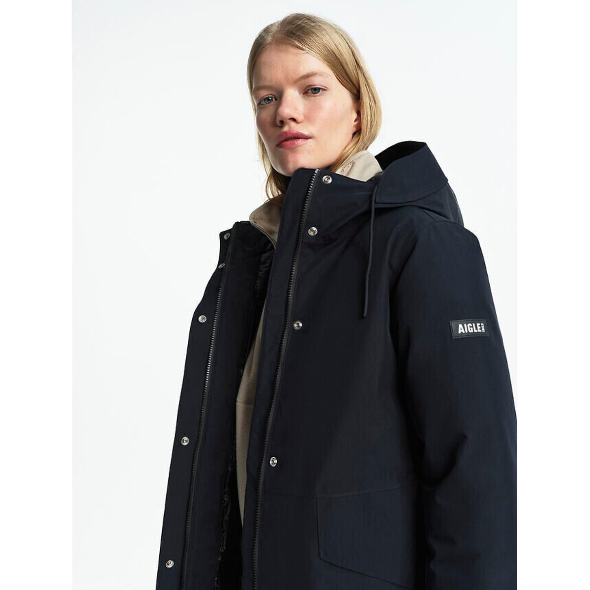 Langer Parka mit fester Kapuze und Reissverschluss für die Übergangszeit schwarz, AIGLE