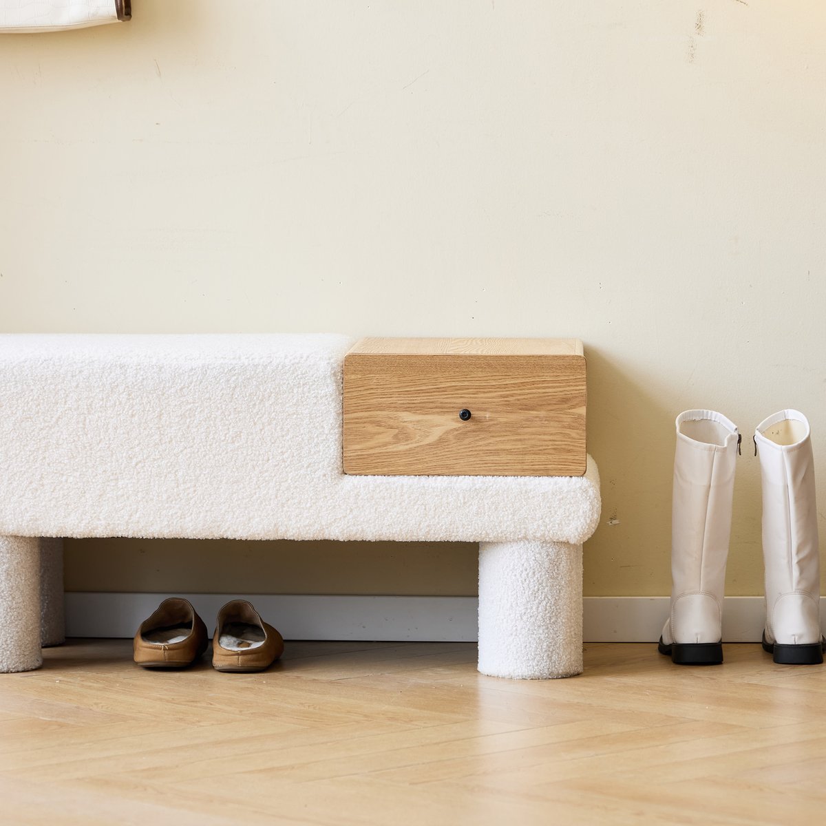 Banc avec rangement, bouclette, VADSO blanc cassé, NORDLYS