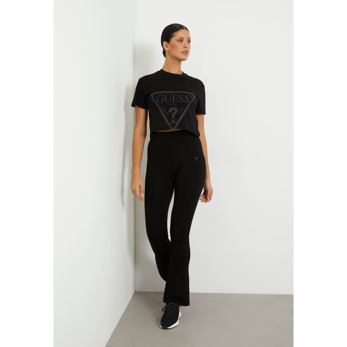 T-Shirt Logo Frontal noir, GUESS