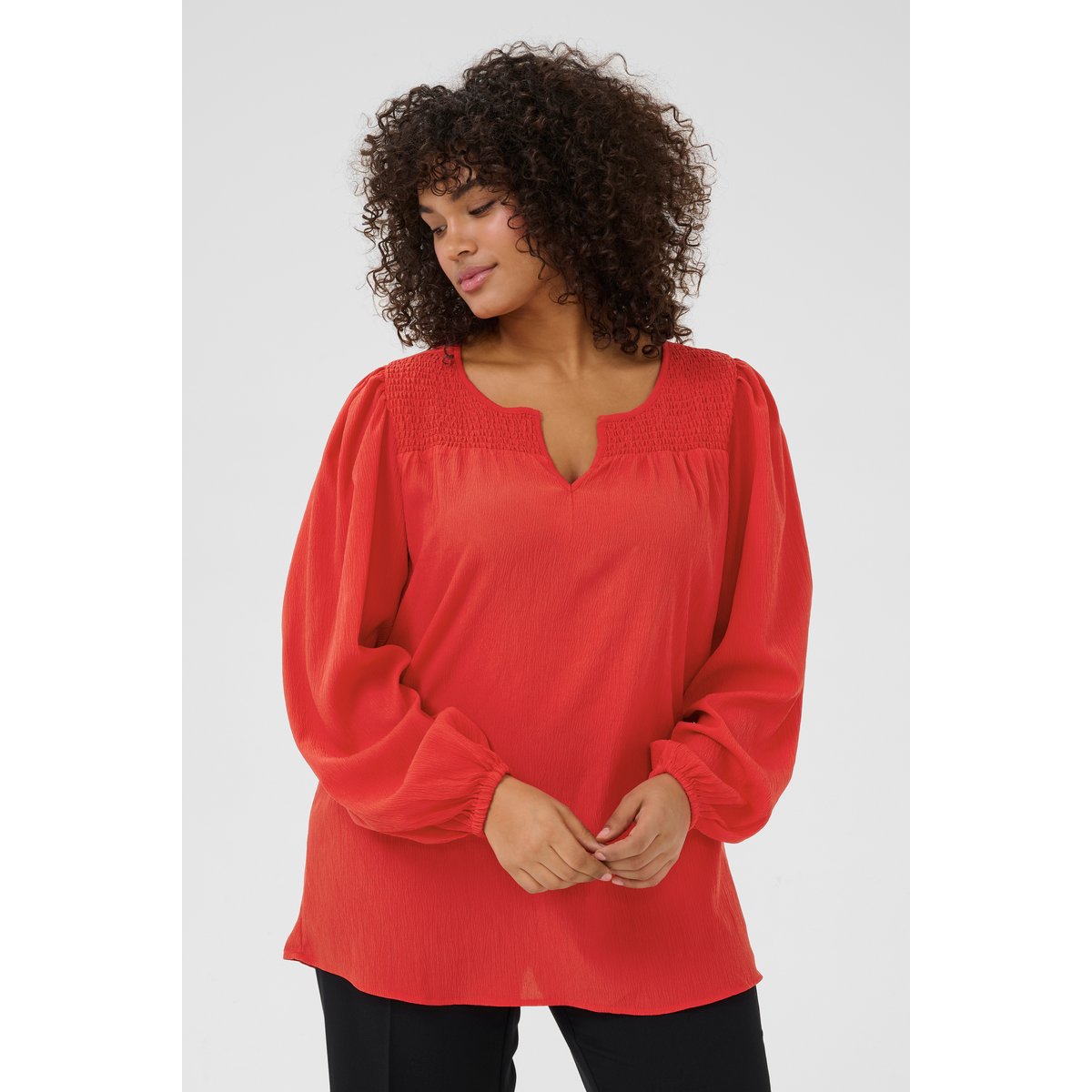 Blouse with long sleeve rouge true red, KAFFE CURVE