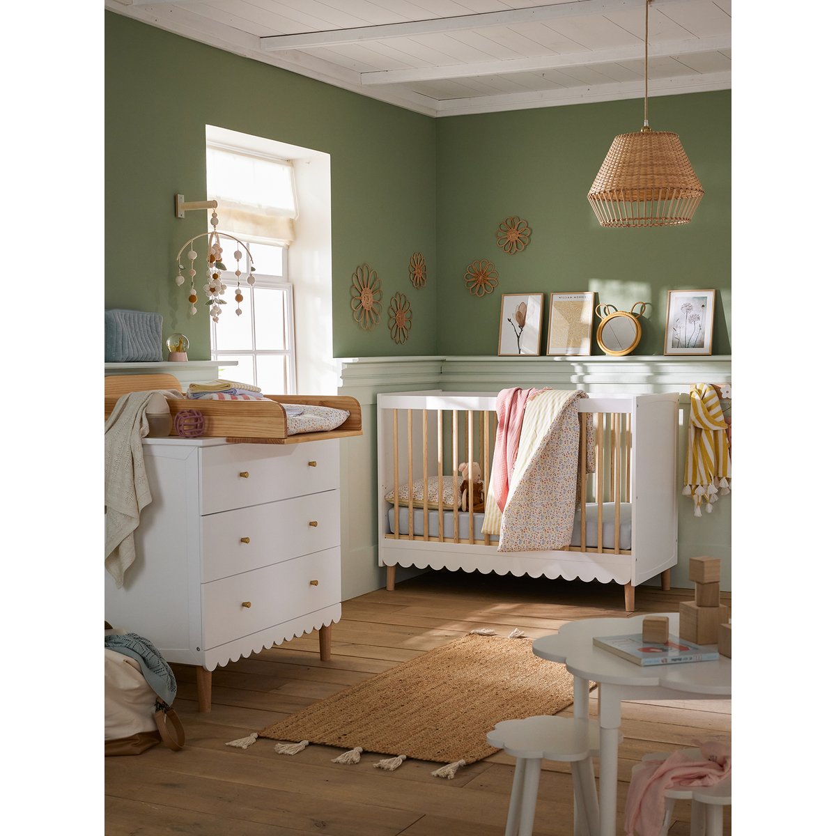 Lit bébé évolutif LIGNE FESTON blanc, VERTBAUDET