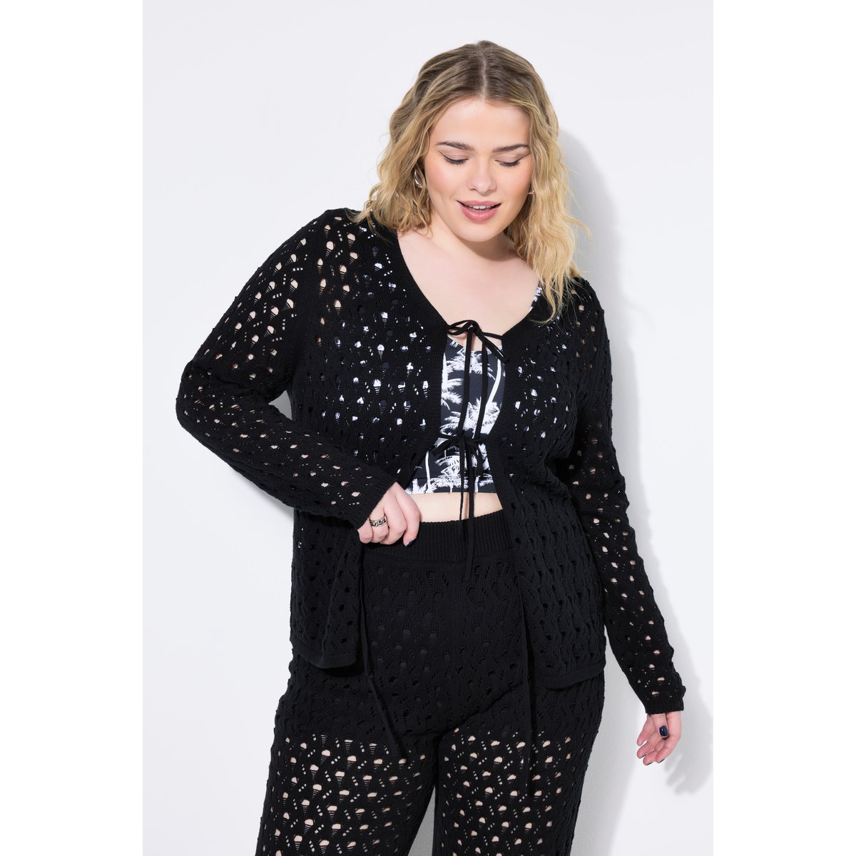 Cardigan en maille ajourée noir, STUDIO UNTOLD