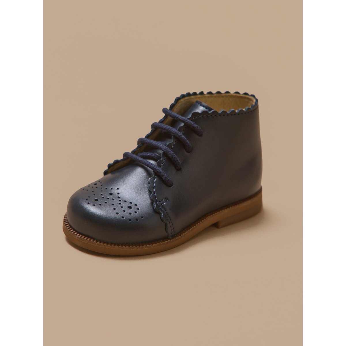 Bottines bout fleuri cuir marine, CYRILLUS