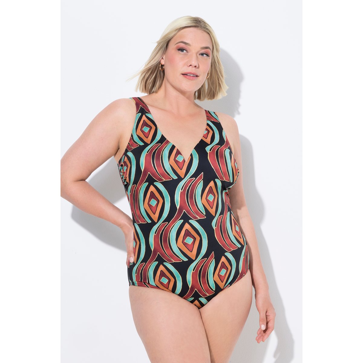 Maillot de bain à bonnets souples. Motif noir, ULLA POPKEN