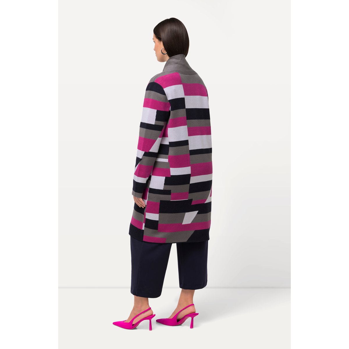 Cardigan motif Jacquard. Coupe ouverte et rose vif oriental, ULLA POPKEN