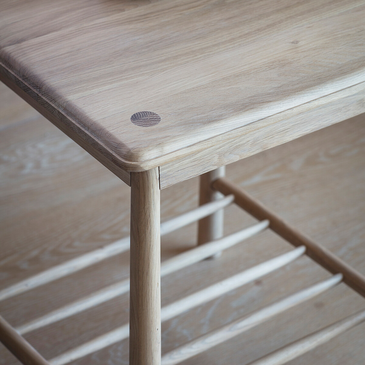 Uttara Scandi Oak Side Table with Spindle Shelf natural oak, ÉDITÉ